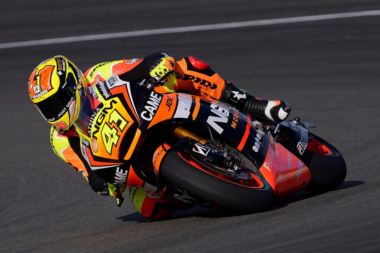 欧盟方盒万宝路葡萄爆珠：鸿合教育软件账号注册